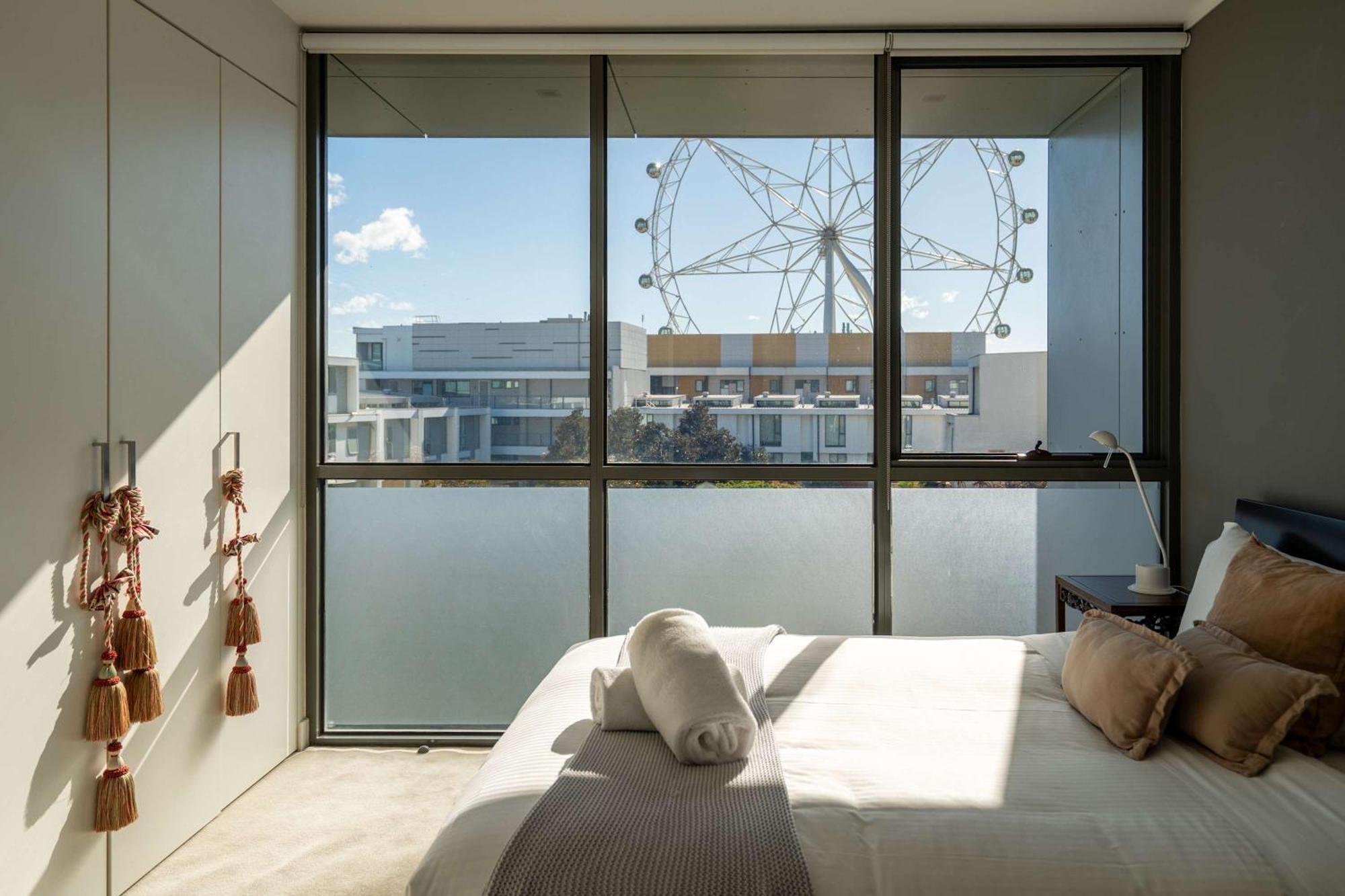 Luxury 4b Docklands Penthouse Water Views Melbourne