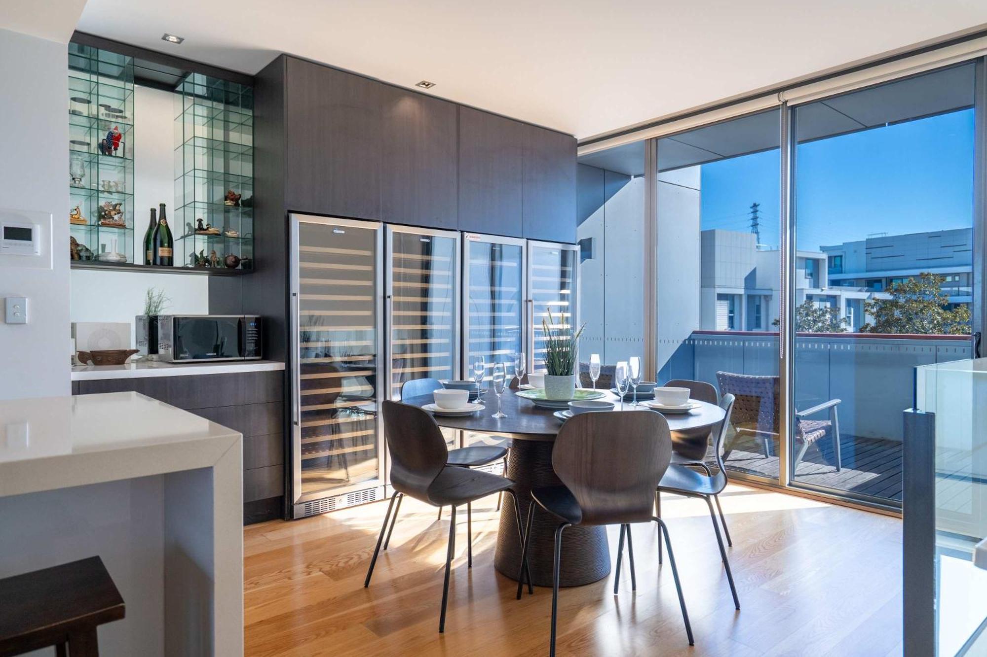 Luxury 4b Docklands Penthouse Water Views Holiday home *