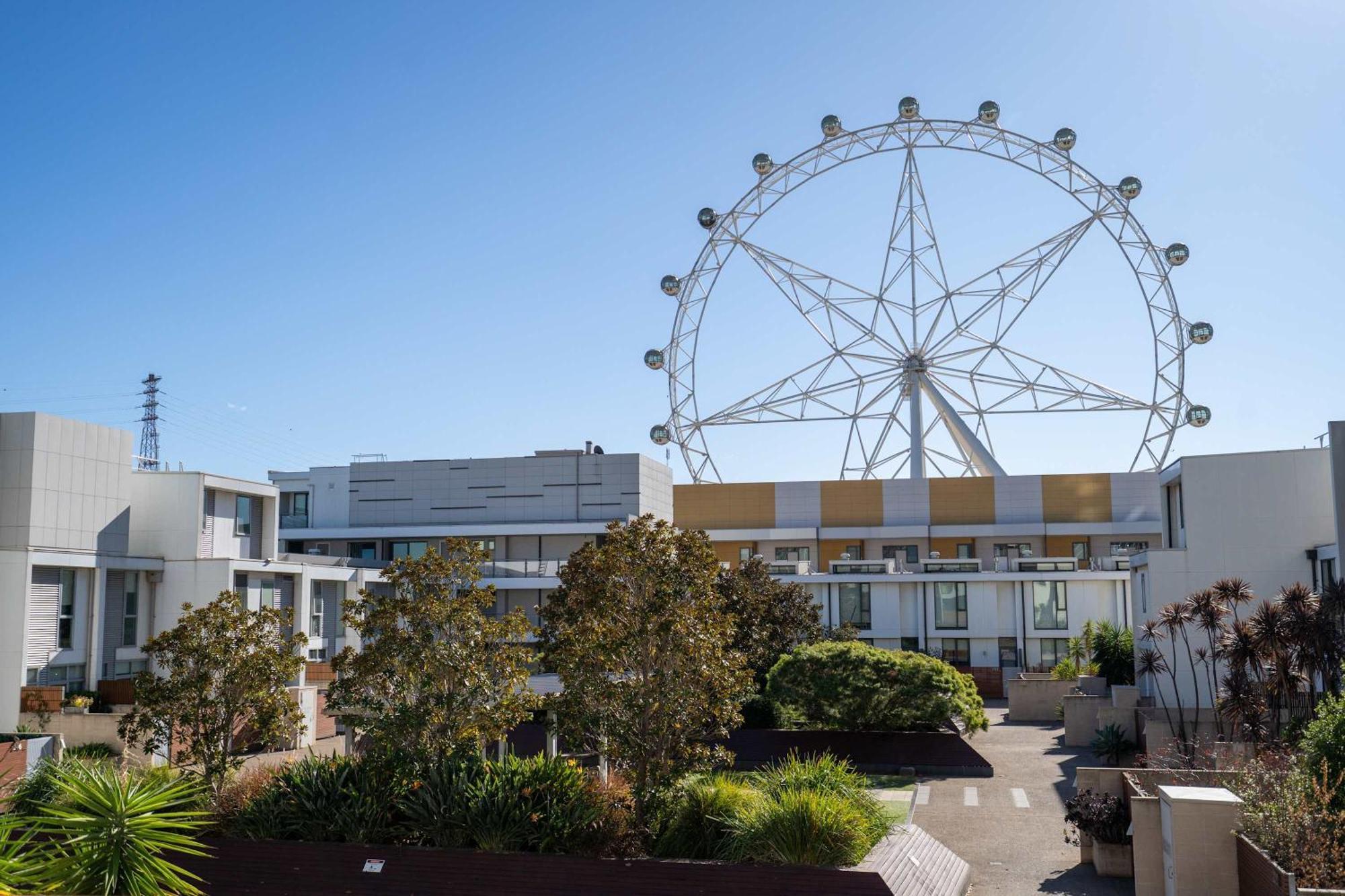 Luxury 4b Docklands Penthouse Water Views Holiday home Melbourne